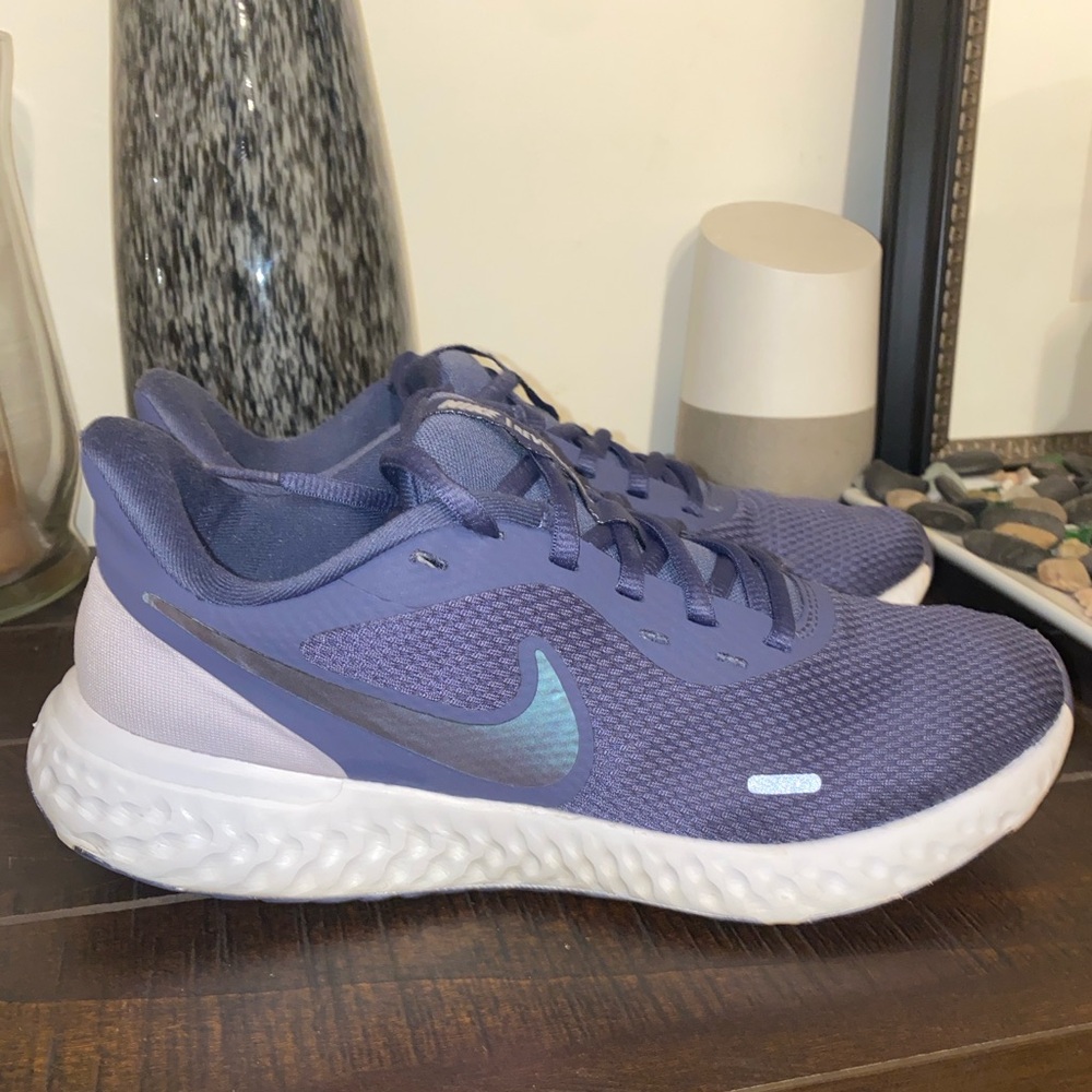 Nike Revolution 5 Women's Athletic Running Shoes Size 8.5